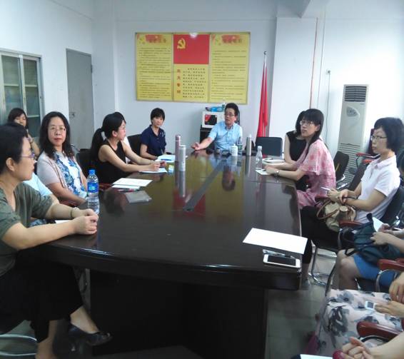 岳峰教授指导硕士点培育讲座